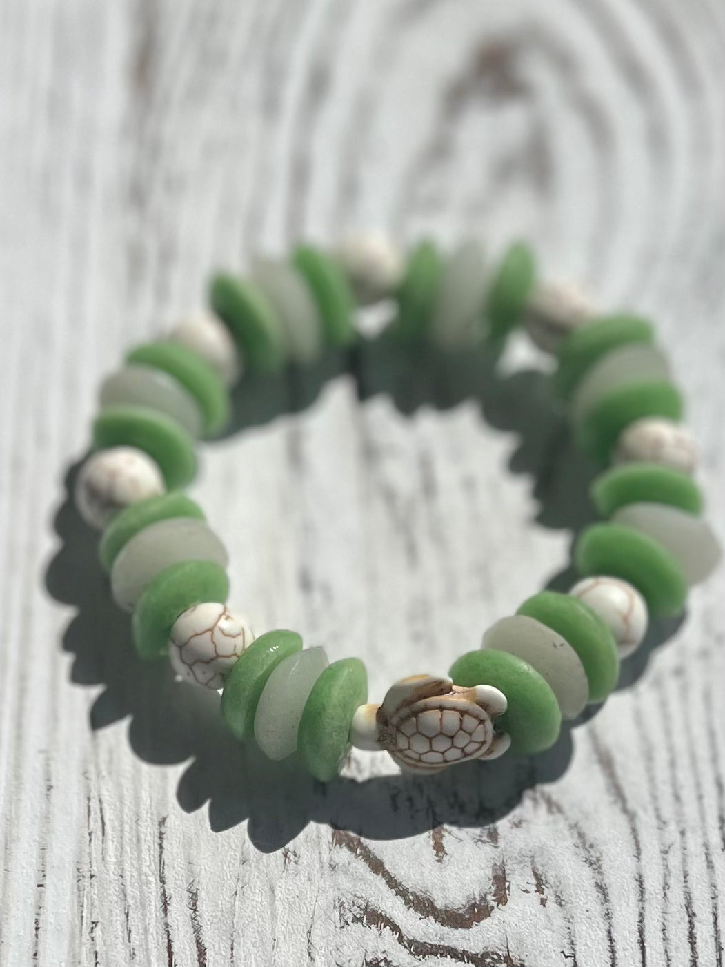 Maris Sea Turtle Recycled-Glass And Howlite Bracelet
